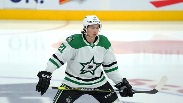 Oct 20, 2022; Toronto, Ontario, CAN; Dallas Stars left wing Jason Robertson (21) skates during the warmup before a game against the Toronto Maple Leafs at Scotiabank Arena. Mandatory Credit: Nick Turchiaro-USA TODAY Sports